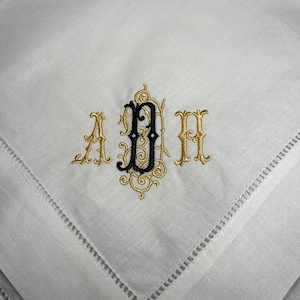 12 Personalized Linen Hemstitched Dinner Napkins, Monogrammed Linen Napkins, Embroidered Linen. Monogram Personalized Dinner Napkins