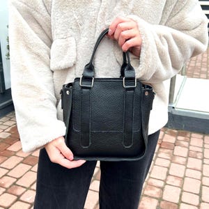 Handmade Floater Leather Crossbody Bag: Small Business Handbag