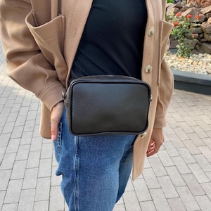 Handgefertigte weiche Leder Crossbody Gürteltasche, Leder Gürteltasche mit Leder Gürtelschlaufe, tägliche Gürteltasche, Handytasche für Gürtel mit Schultergurt