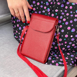 Echtleder Crossbody Vertikale Seitenmappe, Leder iPhone Umhängetasche, Personalisierte Schulter Handytasche Geldbörse, Kleine Umhängetasche