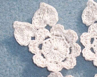 6 ecru cotton crochet applique sunflowers with leaves  --  2388