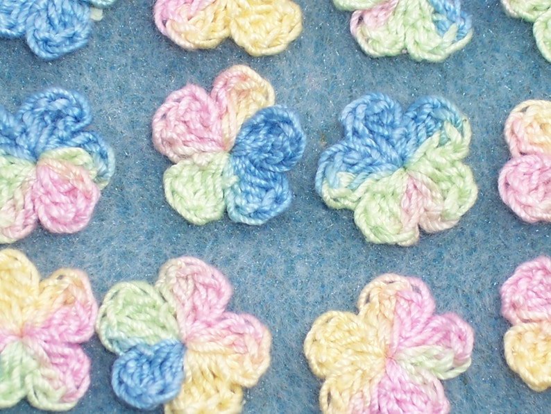 40 variegated pastel cotton thread crochet applique flowers 3353 image 1