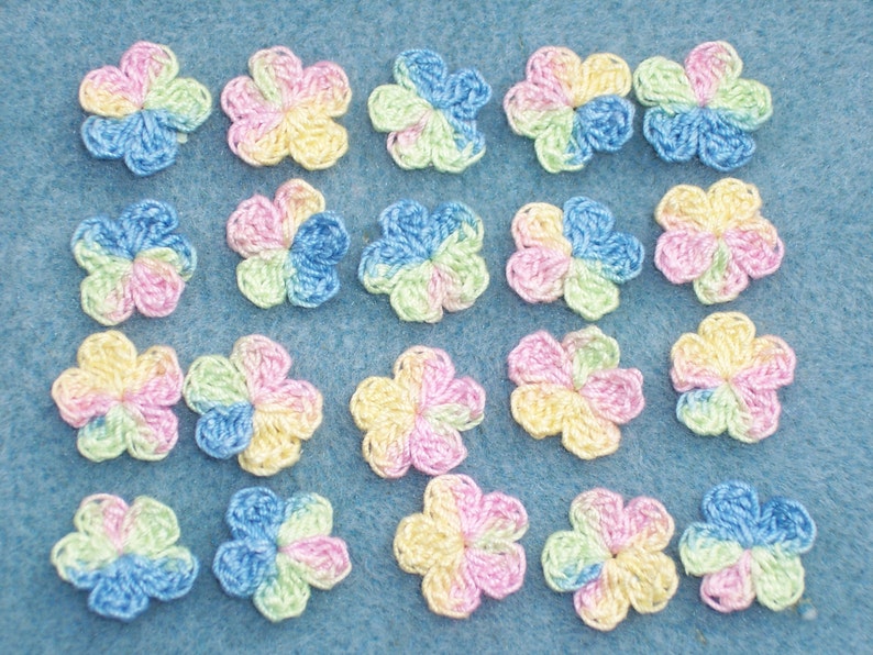 40 variegated pastel cotton thread crochet applique flowers 3353 image 3