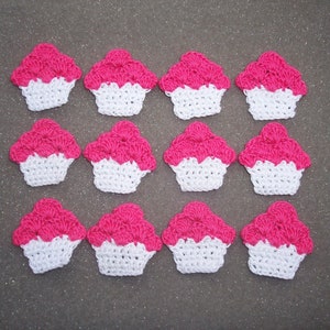 12 pink crochet applique cupcakes with white frosting 2881 Bild 3