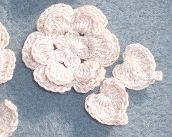 6 handmade ecru crochet applique flowers with leaves  --  2389