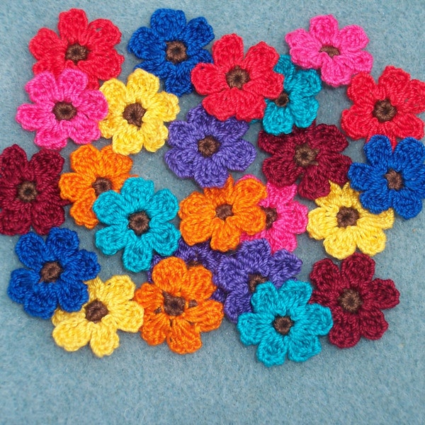 24 small cotton thread crochet applique flowers -- 1996