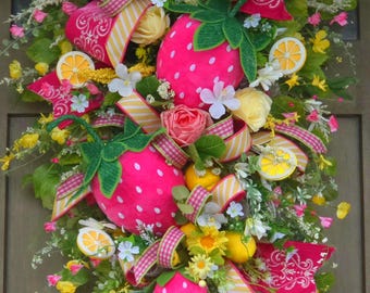 Pink Strawberry Lemonade Swag Wreath – Summer Door Hanger – Whimsical Front Door Decor – Bright Pink & Yellow Floral Swag
