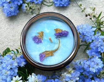 Seashore Blossom Candle (7oz): Sweet Floral Breeze Blue with Dried Forget Me Not Flowers