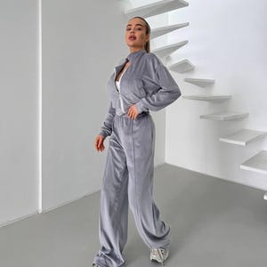Velour Tracksuit Women – Gray Zip-Up Set with Pockets, Casual Loungewear, Sporty Outfit, Comfy Matching Set