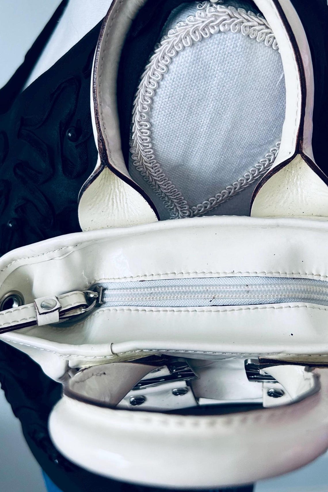 Vintage Naninni Off White Patent Leather Mini Handbag Made In Italy, foto 4 di 5