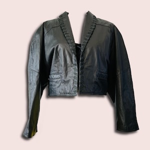 Vintage des années 90 Hollies rare veste en cuir recadrée noire chauve-souris, fabriquée en Corée du Sud, taille M
