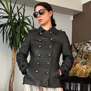 Veste / caban croisé en cuir noir de style militaire de l'an 2000 avec bretelles et boucles sur les manches, Cheyenne, taille S/M
