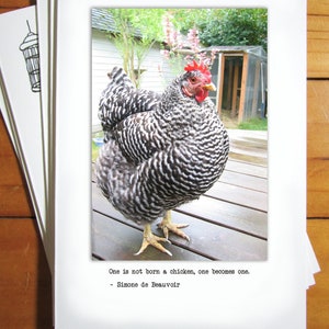 Literarisches Huhn Grußkarte - Simone de Beauvoir; Man wird nicht als Huhn geboren, man wird einer.