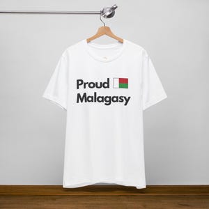 Proud Malagasy T-shirt en sweatshirt voor volwassenen, jongeren en peuters