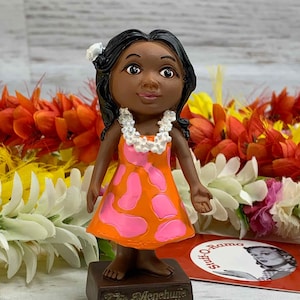 MINI Dashboard Hula Doll - Auntie Menehune -  The Menehune of Hawaii - United Airlines Mascot - Resin - Tiki Bar - New In Box