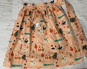 Naocon - Waku Waku Christmas - Holiday Party - Half Apron - Pin Up Skirt Style - One Size Fits All - Size 0 to 4X - Santa Cat