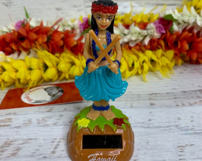 Vintage Solar Hula Doll - Dancing Pilialoha - Moves and wiggles under bright light or sunlight