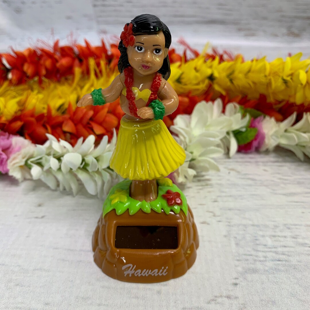 Vintage Solar Hula Doll Dancing Hula Girl Moves and Wiggles Under