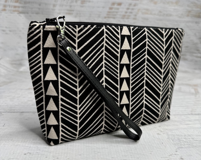 Hawaiian Tapa  - Clutch - Zipper Pouch - Wristlet - Barkcloth - Retro Hawaiian Print - Travel Bag - Tiki - Aloha Print - Tattoo - Shark