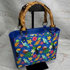 Tropical Vacation Paradise - Top Handled Handbag - Crossbody Purse - Zipper Closure with Charm - Tiki Room- Parrots - Canvas - Vinyl