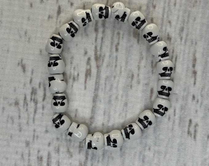 Plastic Skull Bracelets with stretch elastic wristband Spooky Halloween Goth