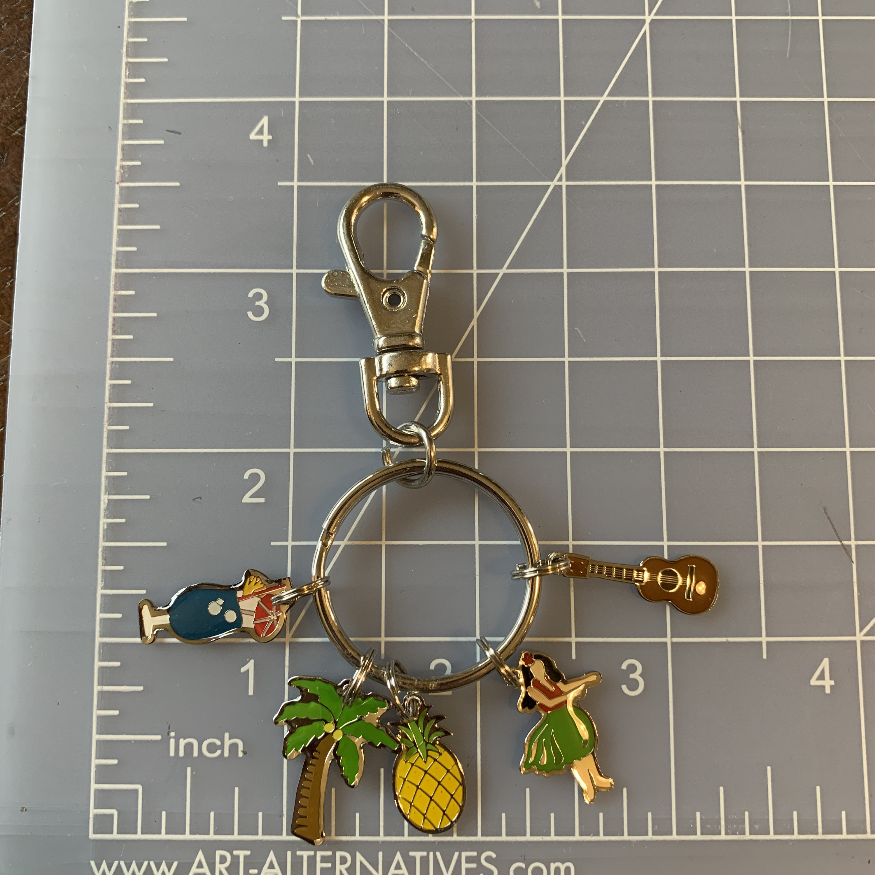 Hawaiian Luau Tiki Bar Keychain