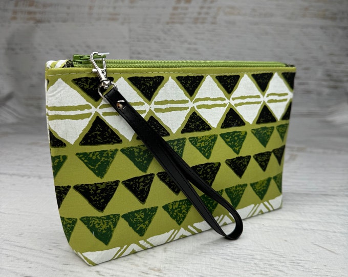 Tribal Tapa - Green - Clutch - Zipper Pouch - Wristlet - Retro Hawaiian Print - Aloha Print - Hawaii Travel Bag - Tiki