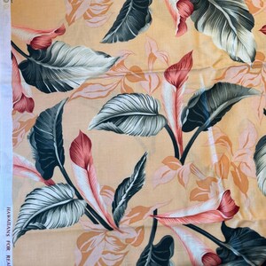 Hawaiian Fabrics - 08 - Hawaiiaanse bloemen - Aloha-print - Hoffman International Fabrics - Katoenprint - Bloemen - Tropical - Calla Lily