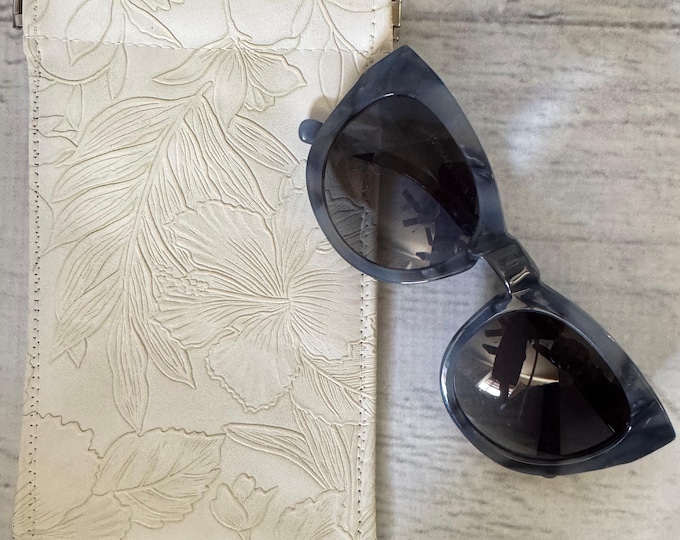 Paniola Collection: Cream - Floral Embossed Vinyl Hawaiian Print Eyeglass Case