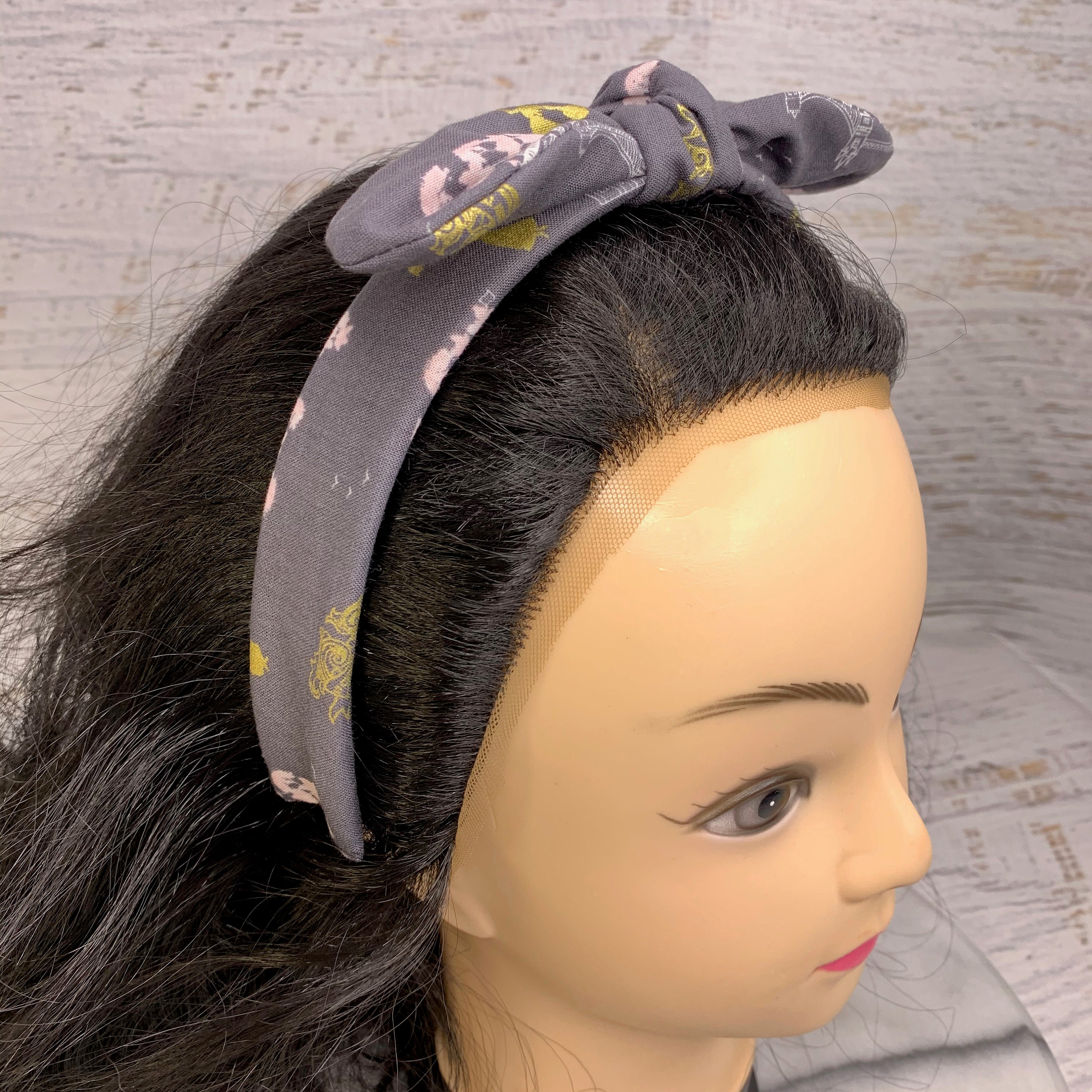 Mary Poppins - Pin Up Style Tie Knot Headband with Removable Bow - Hair Wrap - Cotton Headband - Disney Officially Licensed Fabric Mary Poppins - Pin Up Style Tie Knot Headband with Removable Bow - Hair Wrap - Cotton Headband - Disney Officially Licensed Fabric