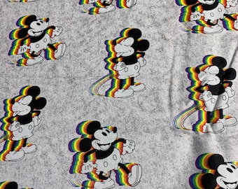 Tela remanente - Colección Rainbow Mickey Mouse Pride 2021 - Springs Creative Authentic ©Disney Licensed Cotton