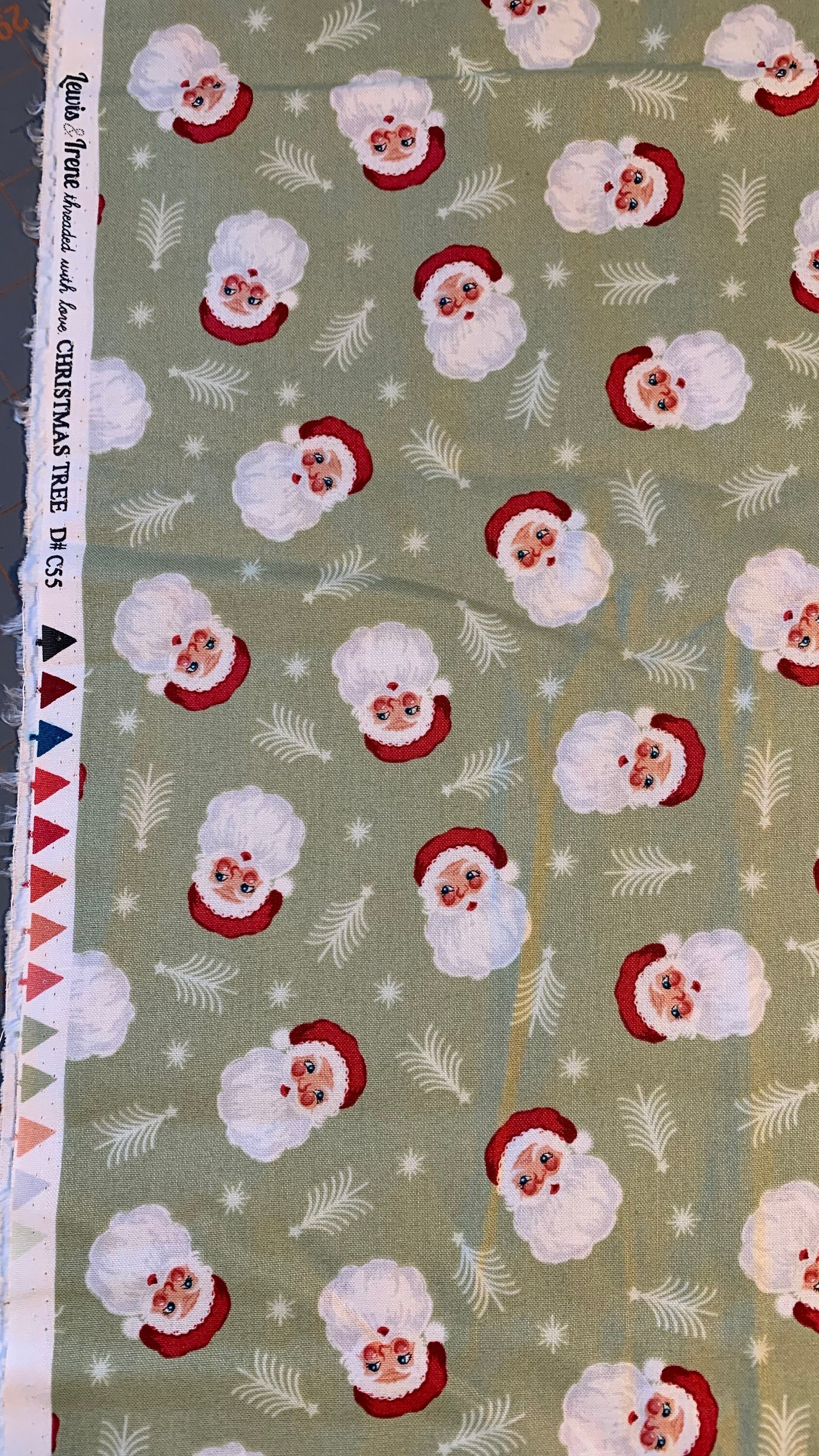 Lewis & Irene - Christmas Tree - Cotton Quilting Fabric by the yard - Christmas  Fabric - Santa Claus