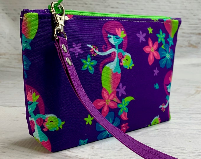 Miss Fluff - Mysterious Mermaid - Clutch - Zipper Pouch - Wristlet - Retro Hawaiian Print - Travel Bag - Mermaid - Siren - Seahorse