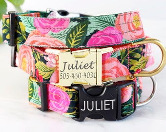 JULIET NAVY donkere achtergrond bloemen | Hondenhalsband met gegraveerde gesp w Rifle Paper Co. Voile stof | Leuke gepersonaliseerde ID-tag gegraveerde gesp