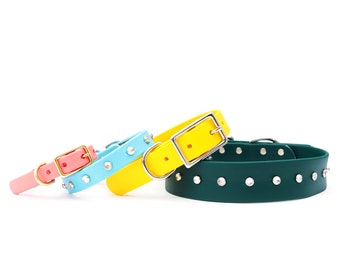 スタッズとクリアジェム付き防水犬用首輪 - ココ | スタッズ付き