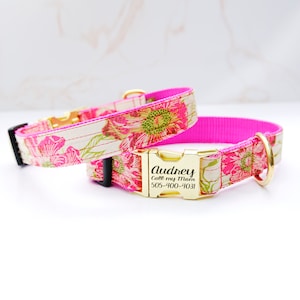 Collier pour chien en voile de coton rose vif à fleurs AUDREY | boucle gravée personnalisée pour votre chien | Jolie plaque d&#39;identification