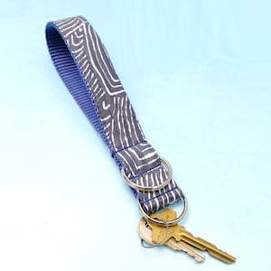 Capri Laminated Cotton Wristlet Keychain: Navy & White Key Fob