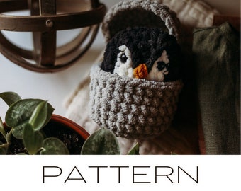 Motif pingouin à couver au crochet, peluche animal en peluche, modèle rapide et convivial pour les débutants.