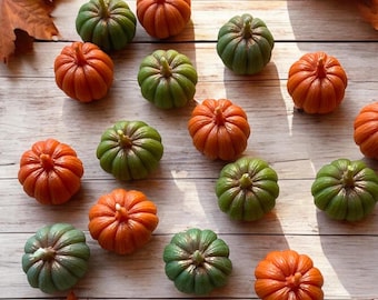 Mini velas de cera de abejas con forma de calabaza: cera de abejas natural hecha a mano, naranja y verde, perfectas para celebraciones de otoño, Halloween y Acción de Gracias.