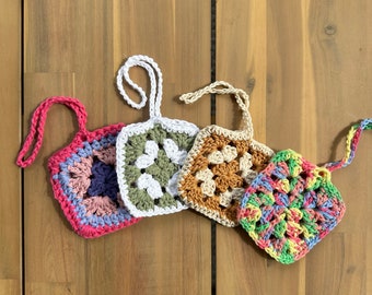Crochet Grandma Square Mini Pouch (passend für Airpods, Schlüssel, Lippenbalsam, Ladekabel)