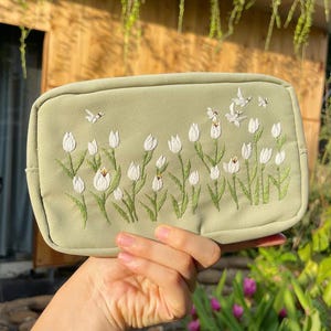 White Tulip Garden Embroidered Pouch, Handmade Zipper Pouch, Makeup Organizer, Handmade Floral Makeup Bag, Zipper Pouch for Her