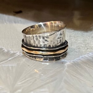 Ring Spinner Silver gold ring wedding band unisex band meditation ring hammered band Stay on your mind R1026GB image 1