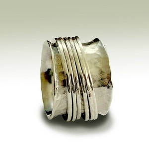 Aliança de casamento, aliança em prata de lei, anel giratório, anel de meditação, aliança larga, prata brilhante, aliança unissex, aliança brilhante - Falling free R1026Q