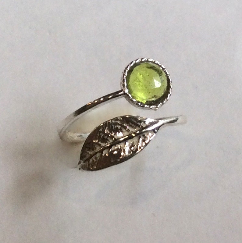 Twig ring, leaf ring, peridot ring, gemstone ring, silver ring, branch ring, nature ring, dainty ring, toe ring Gone with the wind R2062-2 image 4