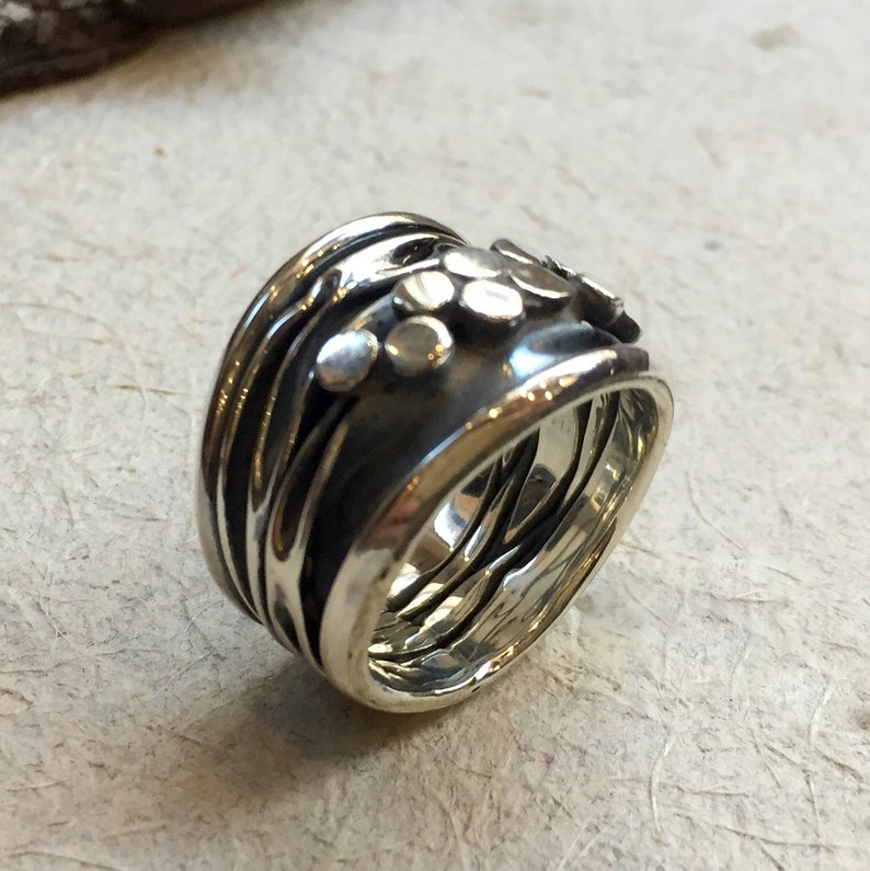 Wedding band unisex band modern ring boho ring dots band wavy ring Twist R2402 Sterling silver ring etched ring organic band