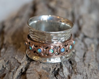 オパールリング、シルバーローズゴールド結婚指輪、スピナーリング