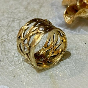 organic gold ring