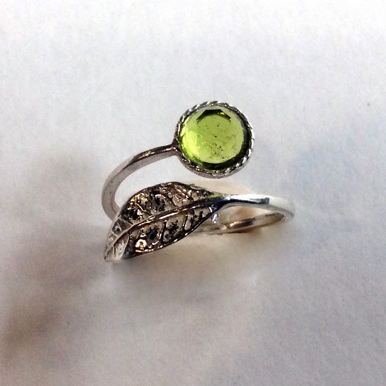 Twig ring, leaf ring, peridot ring, gemstone ring, silver ring, branch ring, nature ring, dainty ring, toe ring Gone with the wind R2062-2 image 2