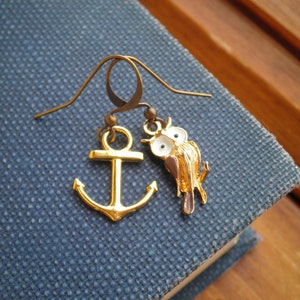 Vintage Owl & Brass Anchor Charm Mismatched Dangle Earrings Retro Woodland Owl Nautical Anchor Dangles Owl Lovers Jewelry Gift for Her image 2