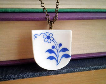 Broken China Jewelry - Vintage Blue Flower Broken China Necklace - Salvaged Dinner Plate Pendant - Retro Blue Daisy Boho Floral Eco Gift